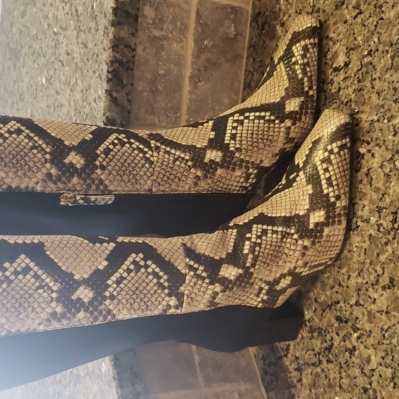 Good American boots - Picture 3 of 9